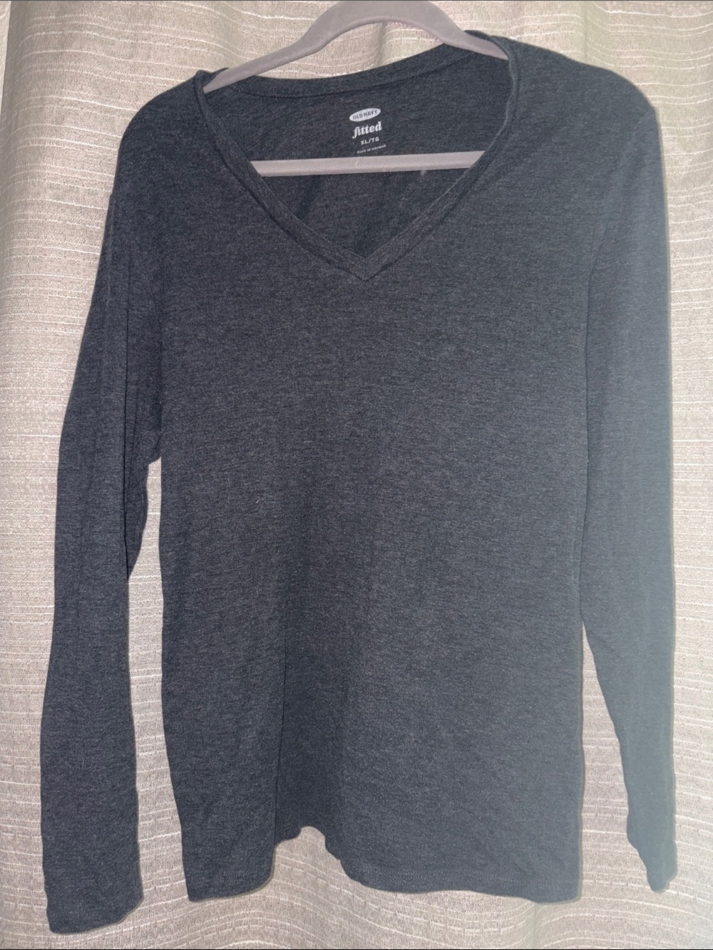 Old Navy Fitted V-Neck Long Sleeve Tee - Charcoal Gray